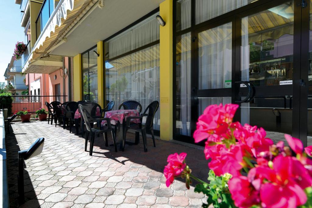 Hotel Residence Margherita Tortoreto Dış mekan fotoğraf